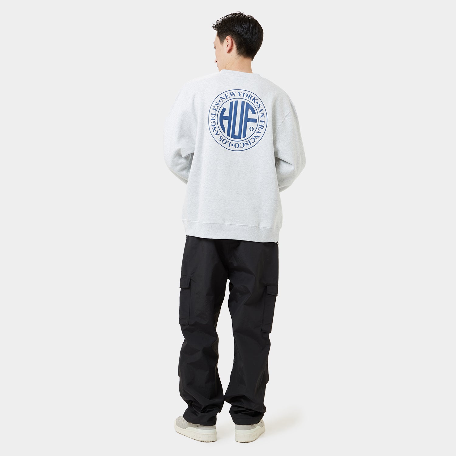 XL以外の情報がないのでREGIONAL PUFF CREW / HUF フリース クルー